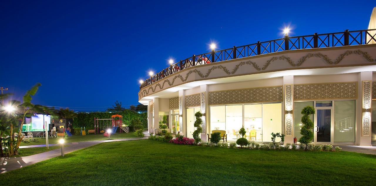 Sun Club Side Hotel Exterior photo