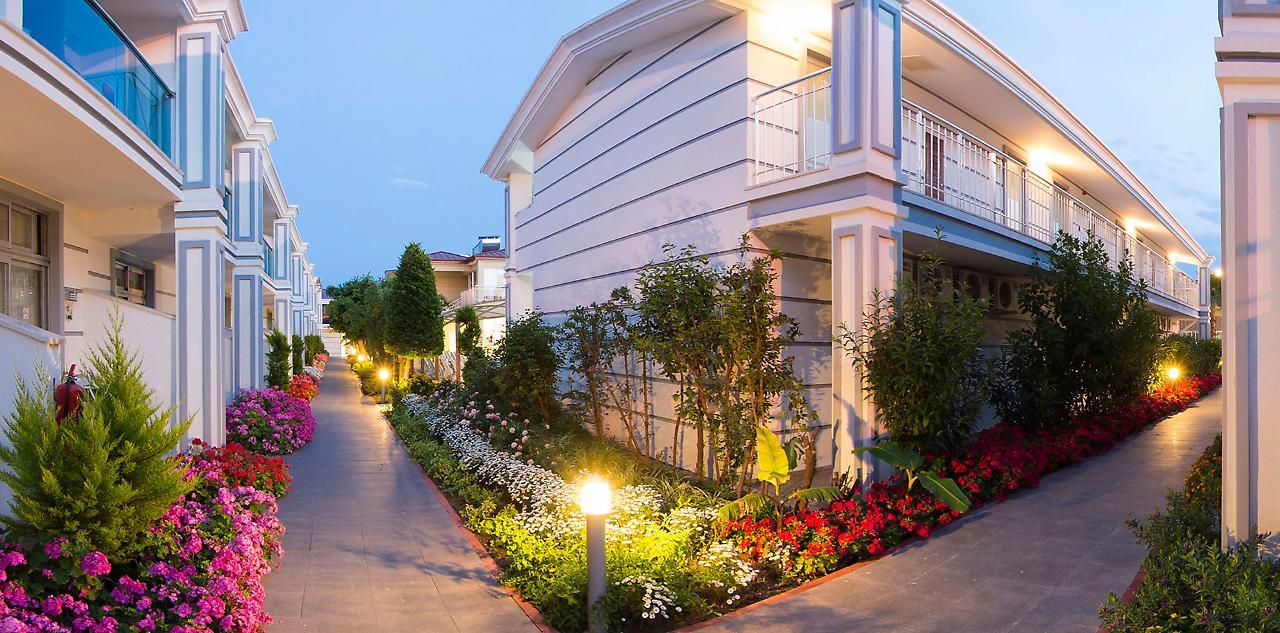 Sun Club Side Hotel Exterior photo