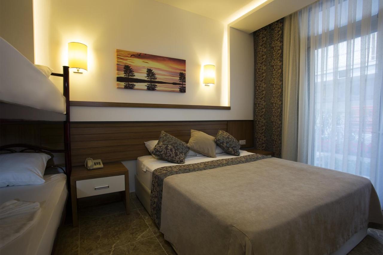 Sun Club Side Hotel Room photo